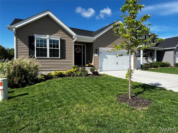 134 Liberty Valley Dr, Foristell, MO 63348