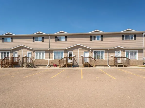 4728 E 18th St #8, Lloydminster, SK S9V 1N9
