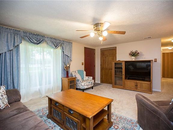 4th image of 9180 Saint Nicholas Dr
