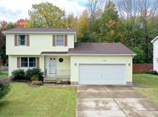 2190 Hobblebush Ln, Lake View, NY 14085