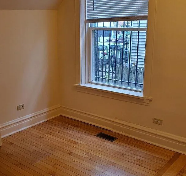 3655 W Belmont Ave #1F — Photo 7
