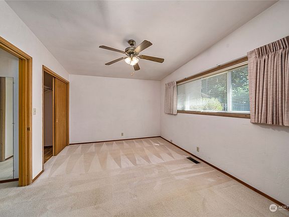 5th image of 5209 Brentwood Drive SE
