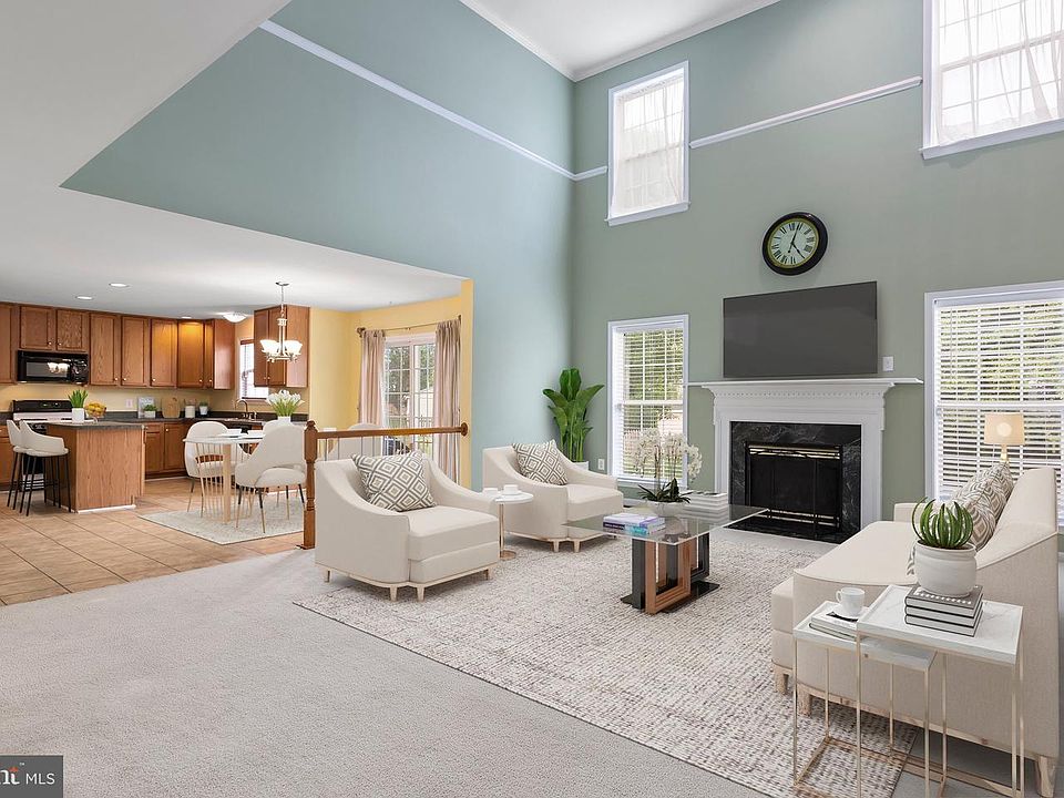 1st image of 35 Morningmist Dr