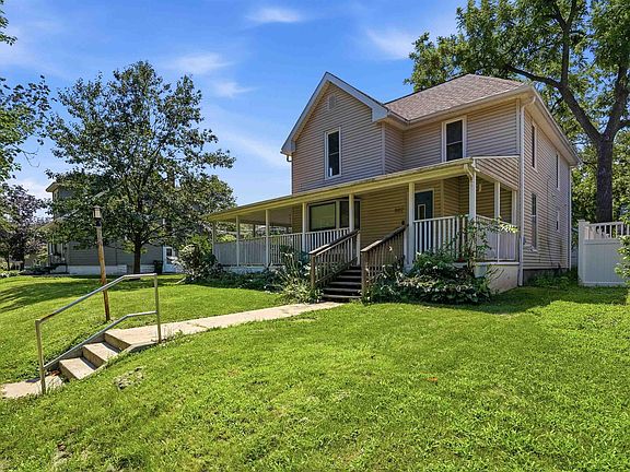2nd image of 307 Olive St