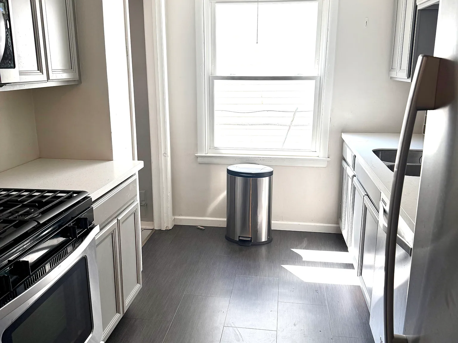 3 bed, 1088 sqft, $1,995 — Photo 4