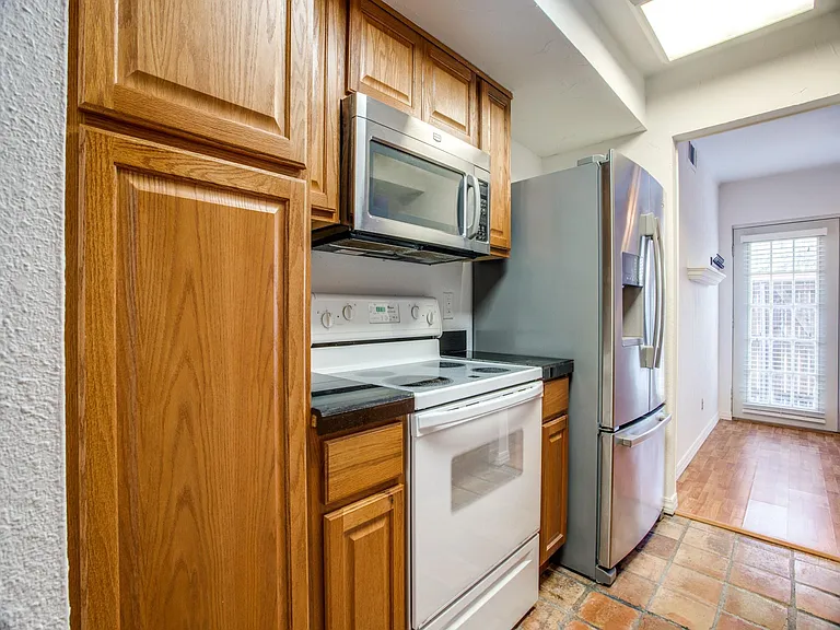 5916 Birchbrook Dr #136 — Photo 11
