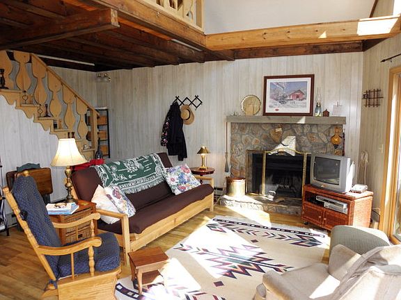 3rd image of 321 Eagle Nest Ln