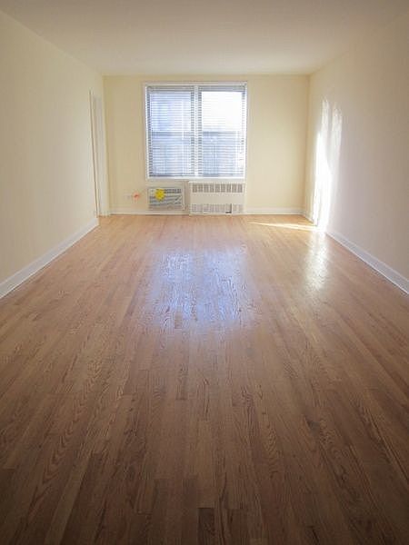 2nd image of 79 Brighton 11th St APT 3B