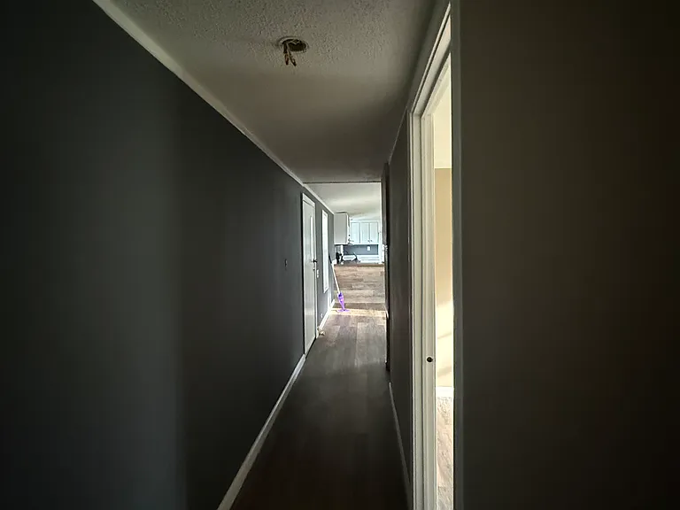 120 Carmel Ln — Photo 2