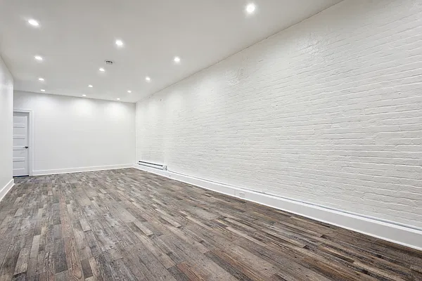 Rented by Five Stone NYC LLC | media 4