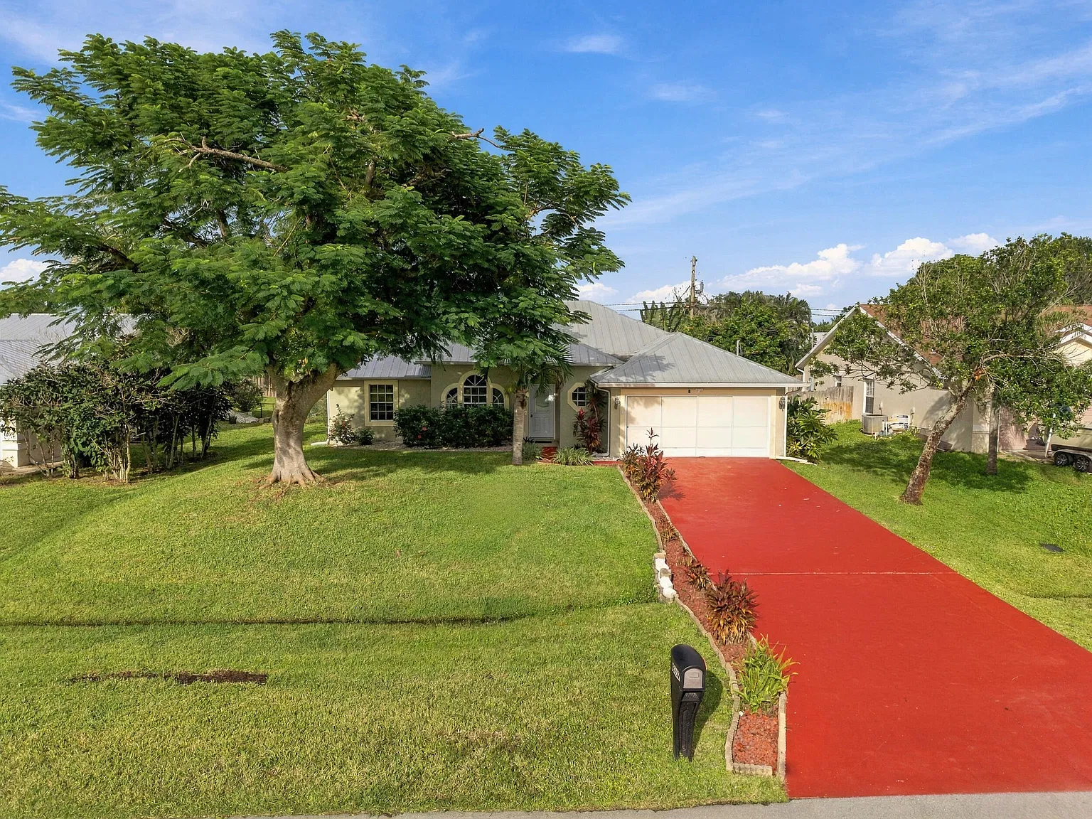 3 bed, 2.0 bath, 1451 sqft, $2,800 — Photo 1