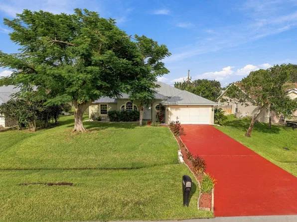 2857 SE Eagle Dr, Port Saint Lucie, FL 34984