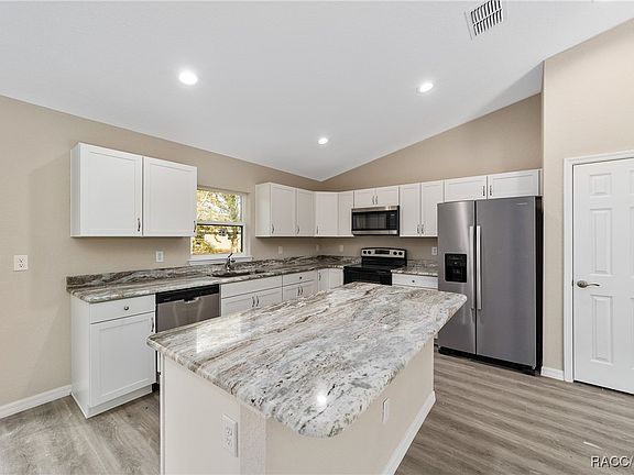 5th image of 10282 SW Empress Cir
