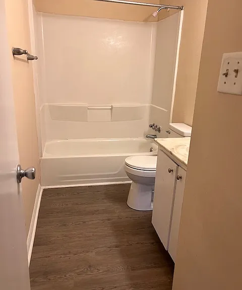 432 Homestead St #C — Photo 10