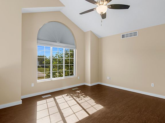 5th image of 4643 Rokos Ct