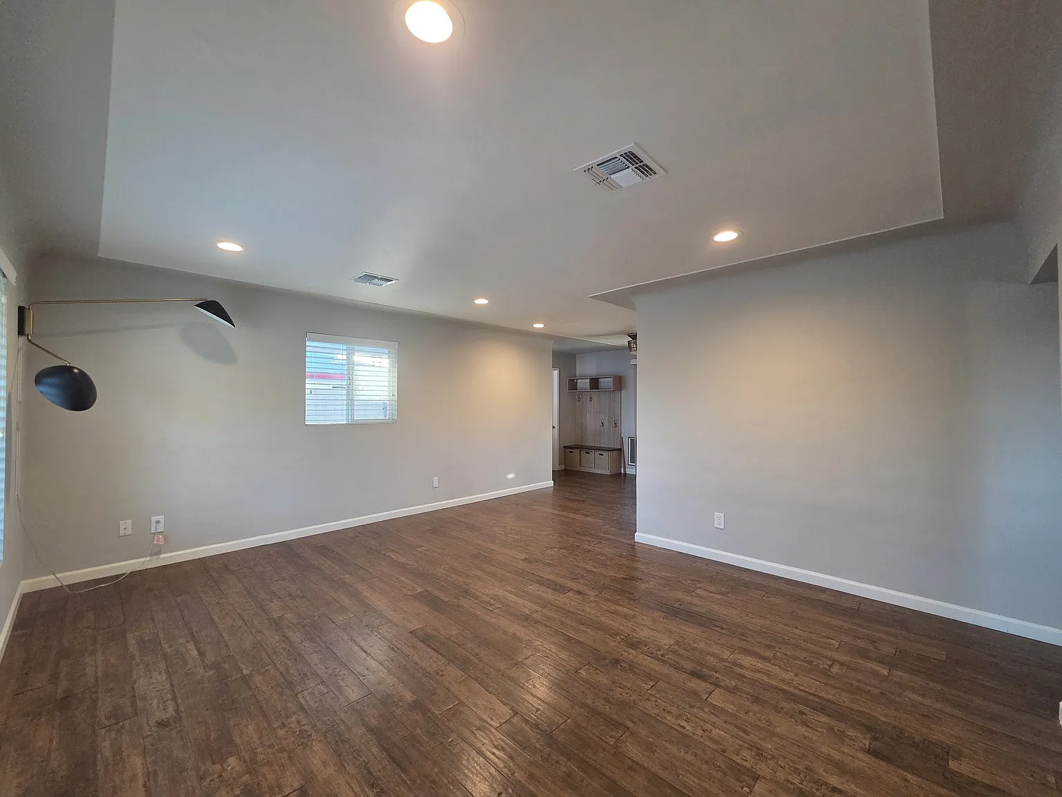 3 bed, 1193 sqft, $3,000 — Photo 4