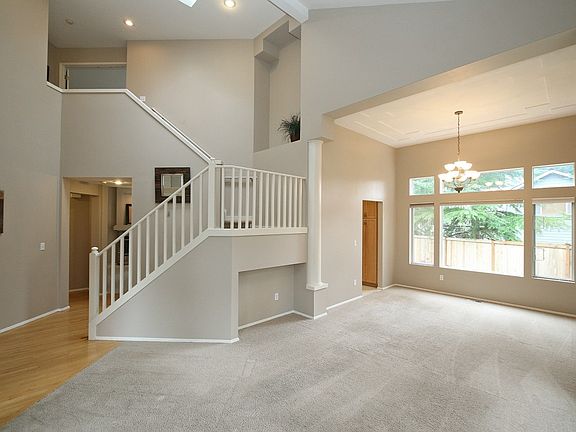 5th image of 25745 SE 42nd Ct