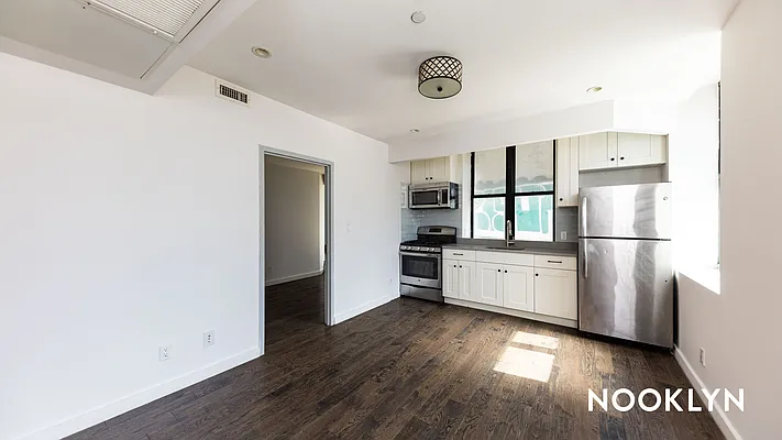 Rented by Nooklyn NYC LLC | media 27