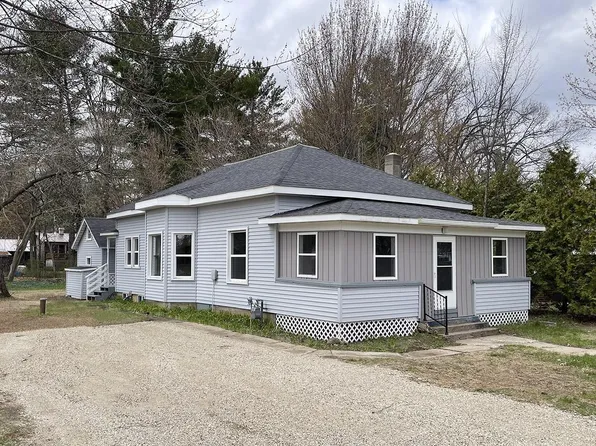 830 High School Street, Almond, WI 54909