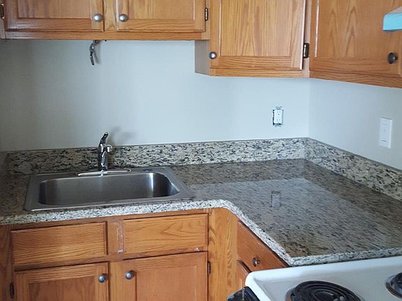 3rd image of 53 Sawyer Ave APT 1