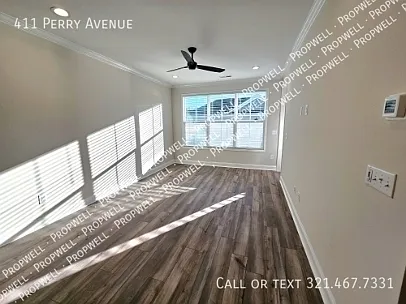 3 bed, 2.5 bath, 2000 sqft, $2,950 — Photo 3