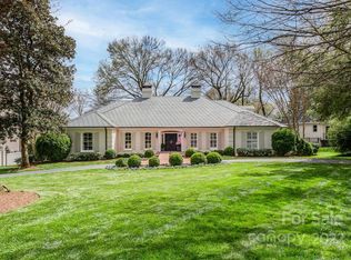 2423 Beretania Cir, Charlotte, NC 28211