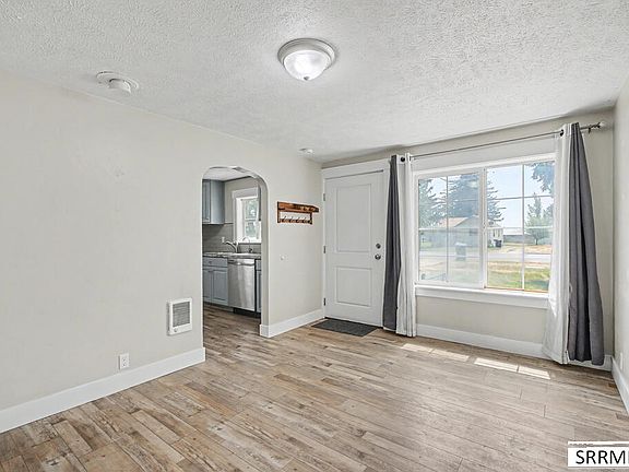 3rd image of 355 E 2nd N