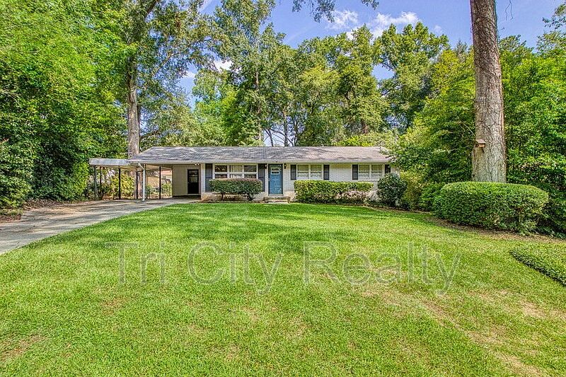 1st image of 212 Hilltop Dr