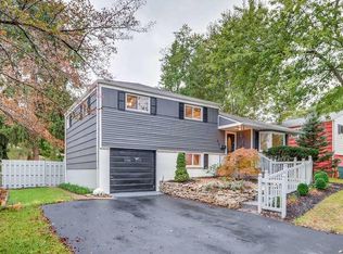 899 Faculty Dr, Columbus, OH 43221