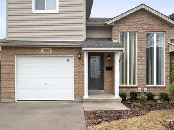 1682 Fieldcrest Ln, Tecumseh, ON N8N 4Z8