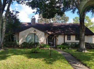 2514 Pine Village Dr, Houston, TX 77080