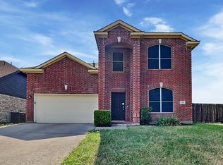 7800 Mason Dells Dr, Arlington, TX 76001