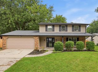 6925 Lake Crest Ct, Fort Wayne, IN 46815