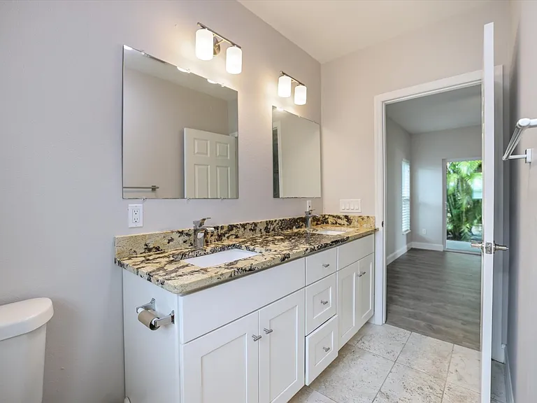 1878 Vamo Dr — Photo 14