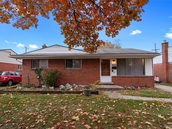 471 S Wildwood St, Westland, MI 48186