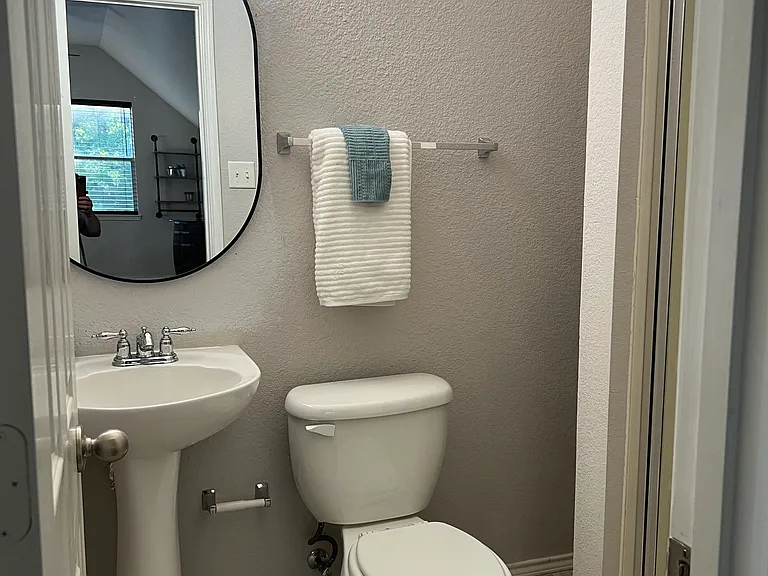 3rd bath with shower
