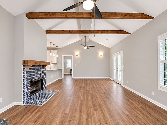 5th image of 3321 Raes Creek Rd #11