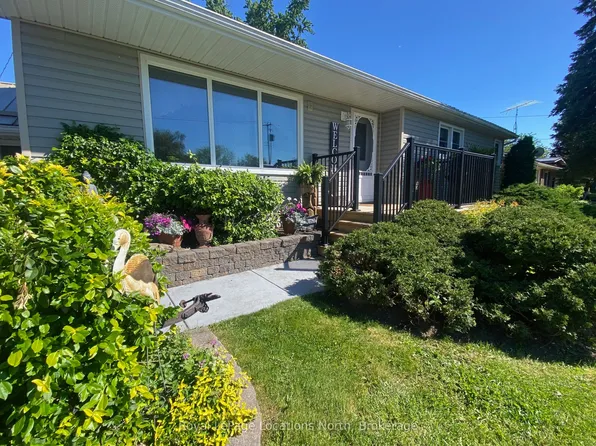 227 Superior St, Clearview, ON L0M 1S0