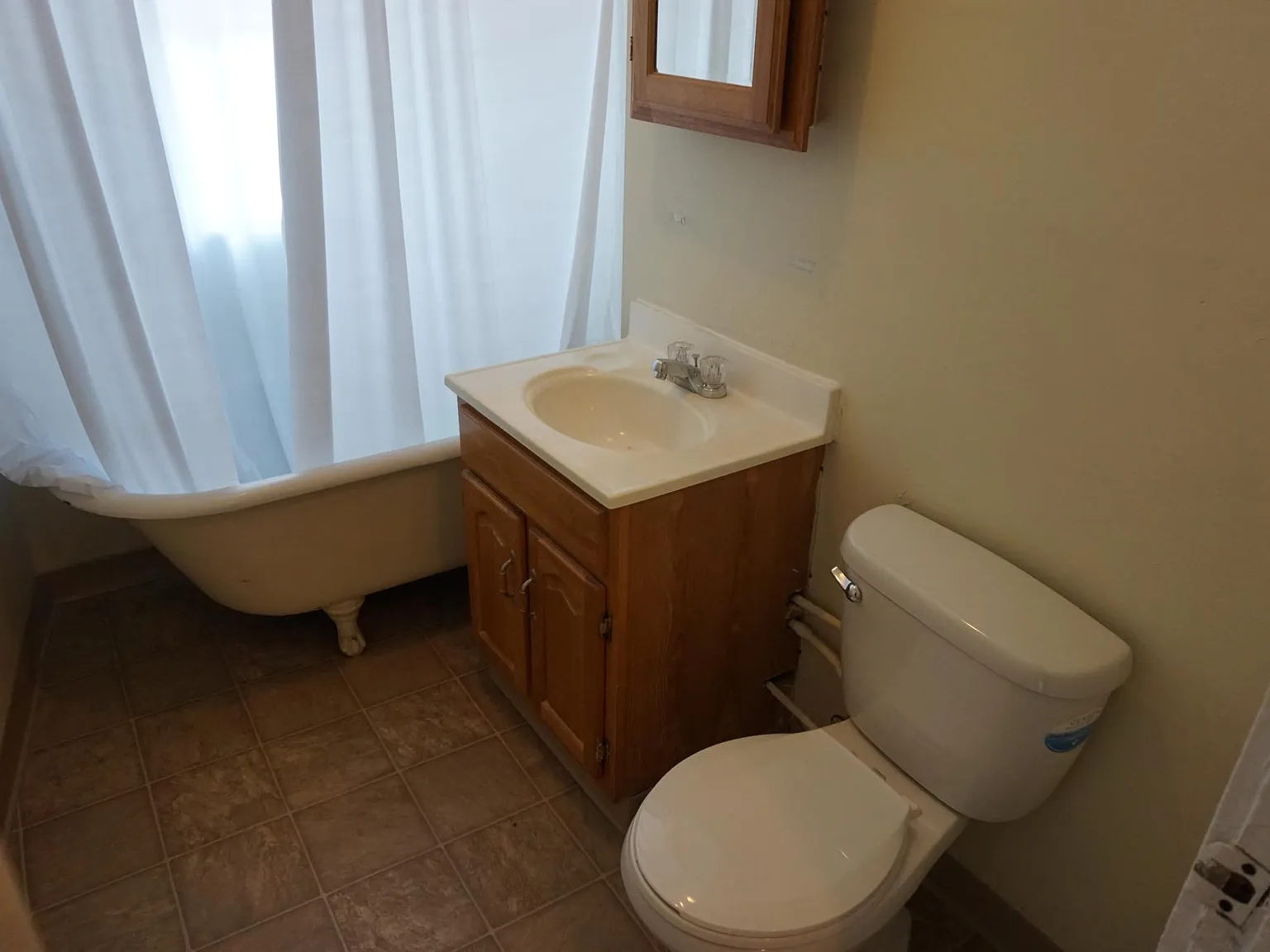 1 bed, 650 sqft, $2,325 — Photo 3