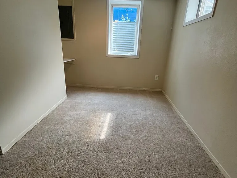 901 N Garfield Ave — Photo 22