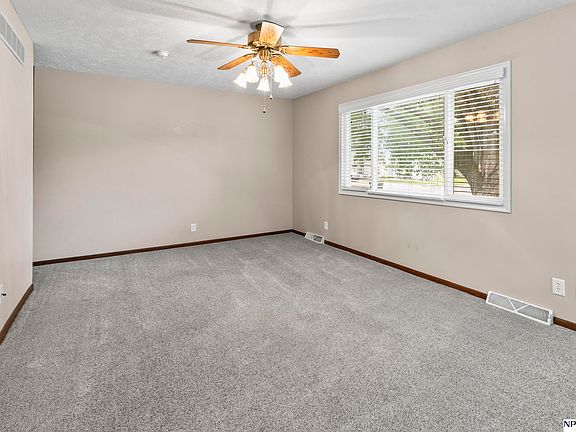 4th image of 4424 N 93rd St