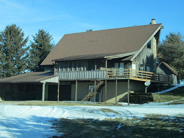 1st image of 646 150th Ave