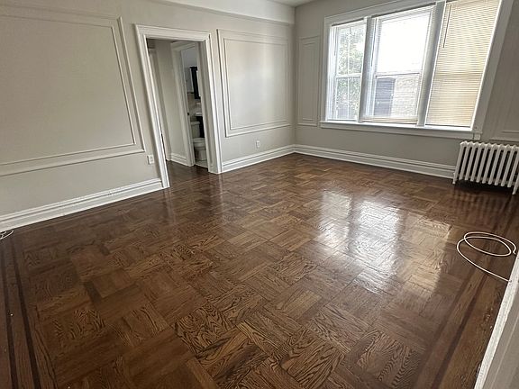 2nd image of 113-115 Fairview Ave #38