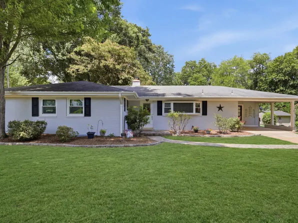 4216 Jackson Pl, Alexandria, VA 22309