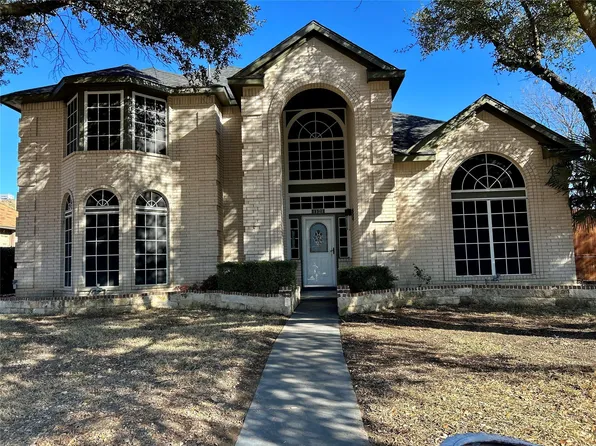 1121 Devonshire Dr, Desoto, TX 75115