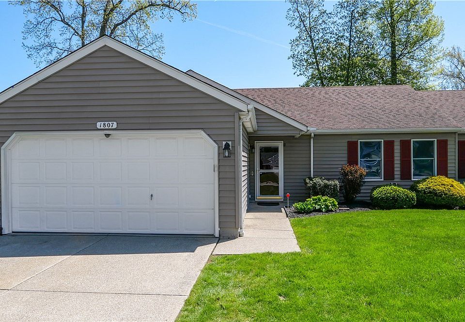 1st image of 1807 Sandalwood Dr