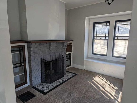 3rd image of 518 W 4th Ave