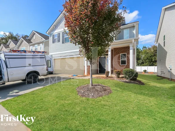 9014 Evans Woods Dr, Charlotte, NC 28215