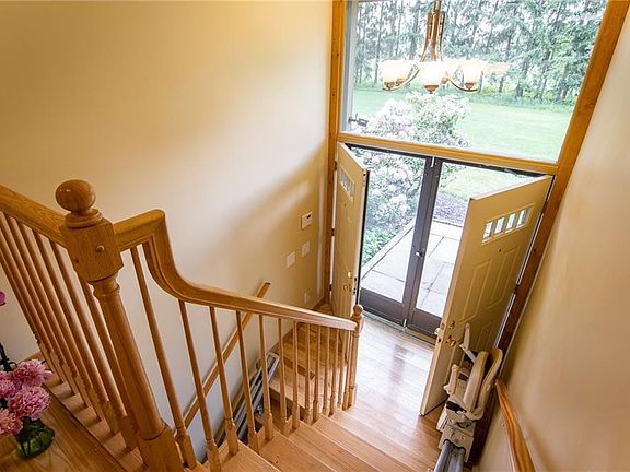 3rd image of 4497 Clover St
