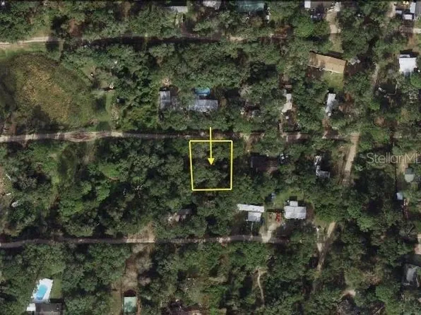 SE 156th St, Umatilla, FL 32784